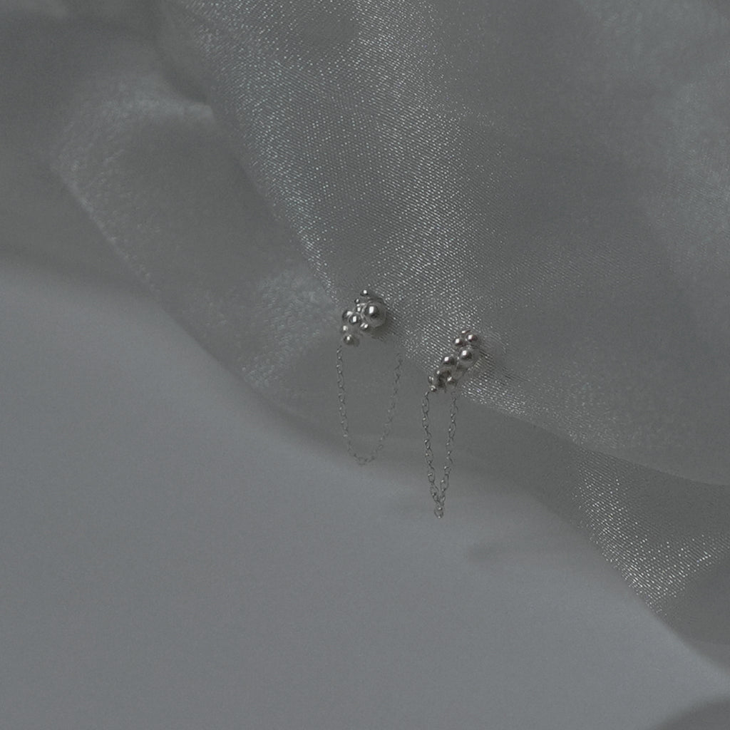 Bubbles + Chain Stud