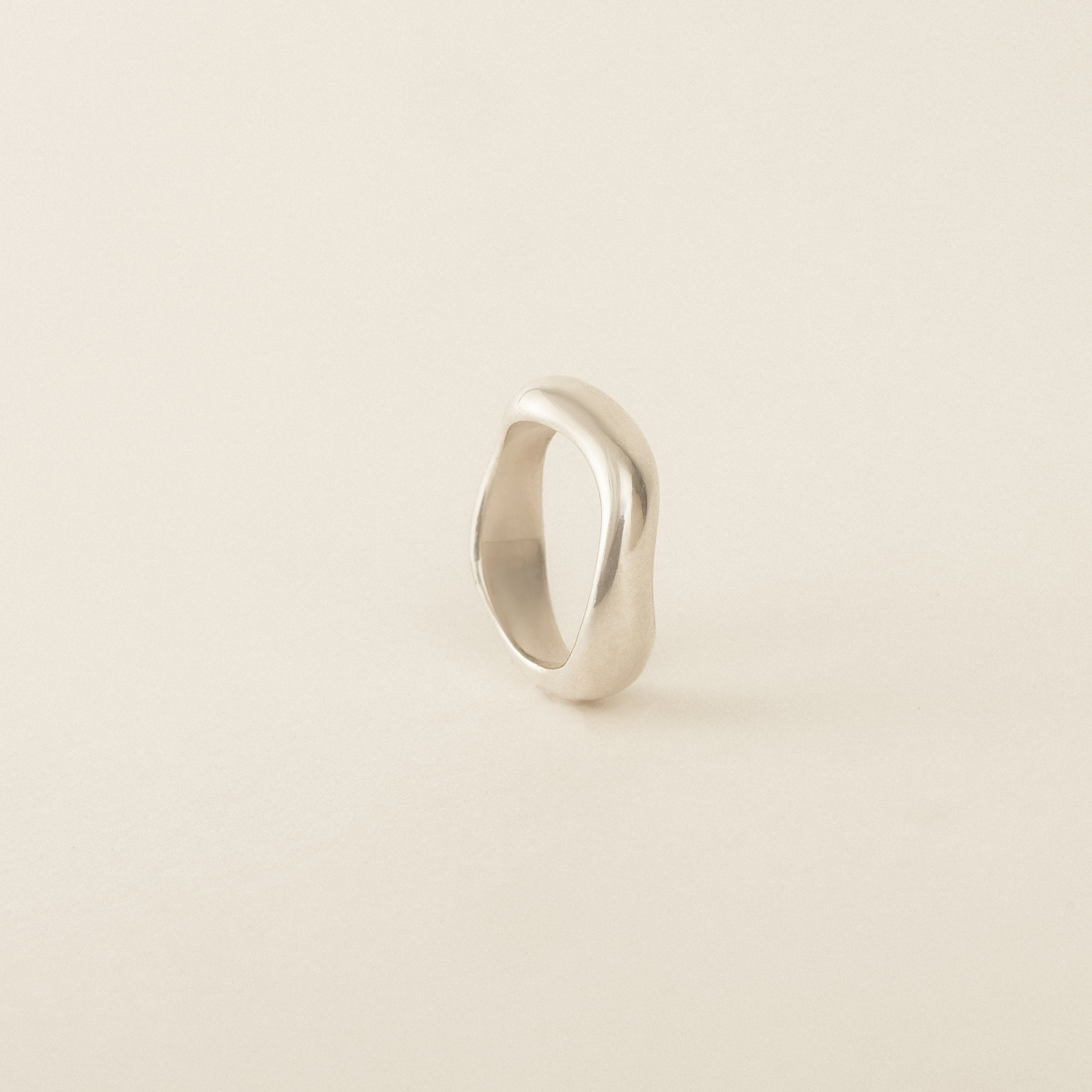 Shoulder II Ring