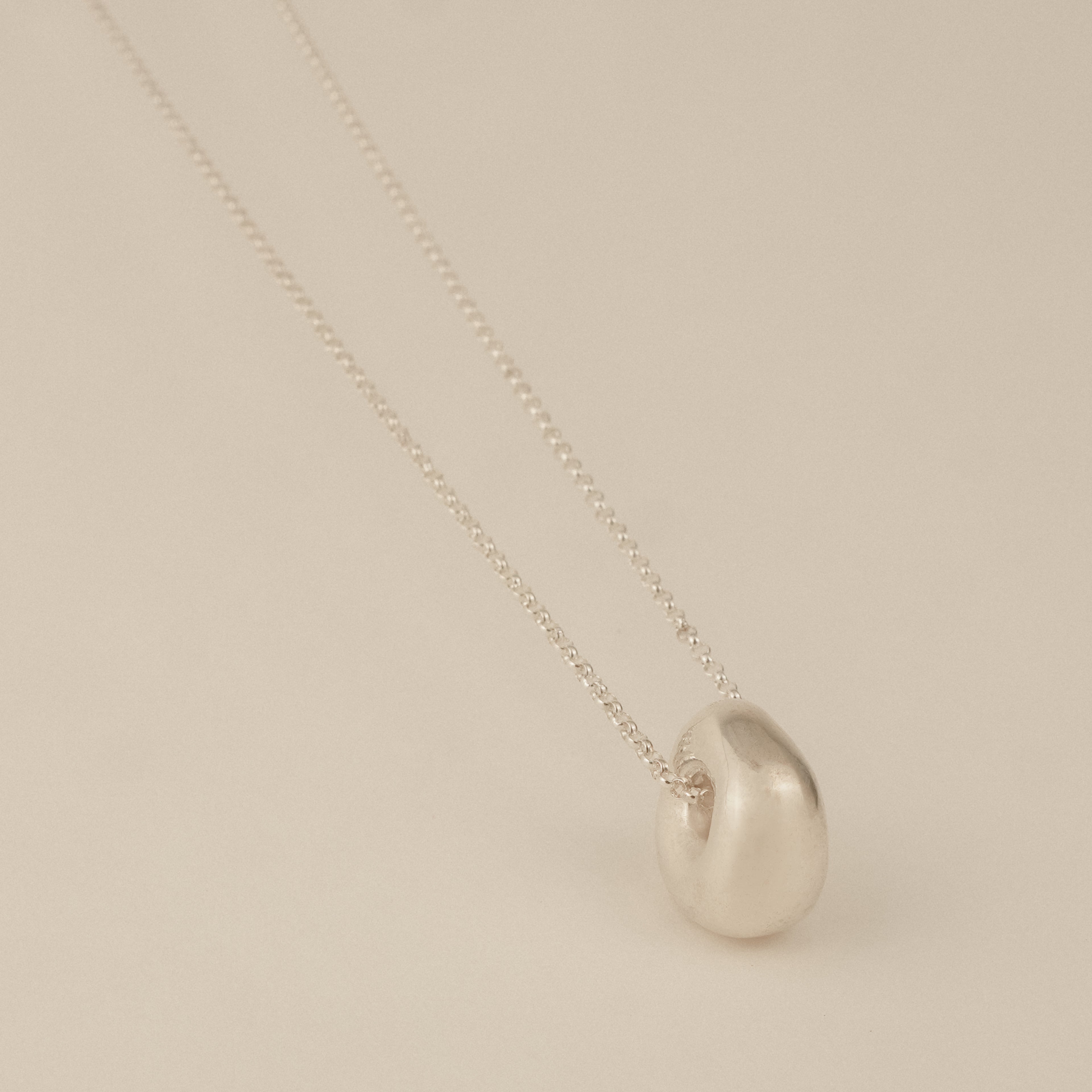 Tunnel Necklace