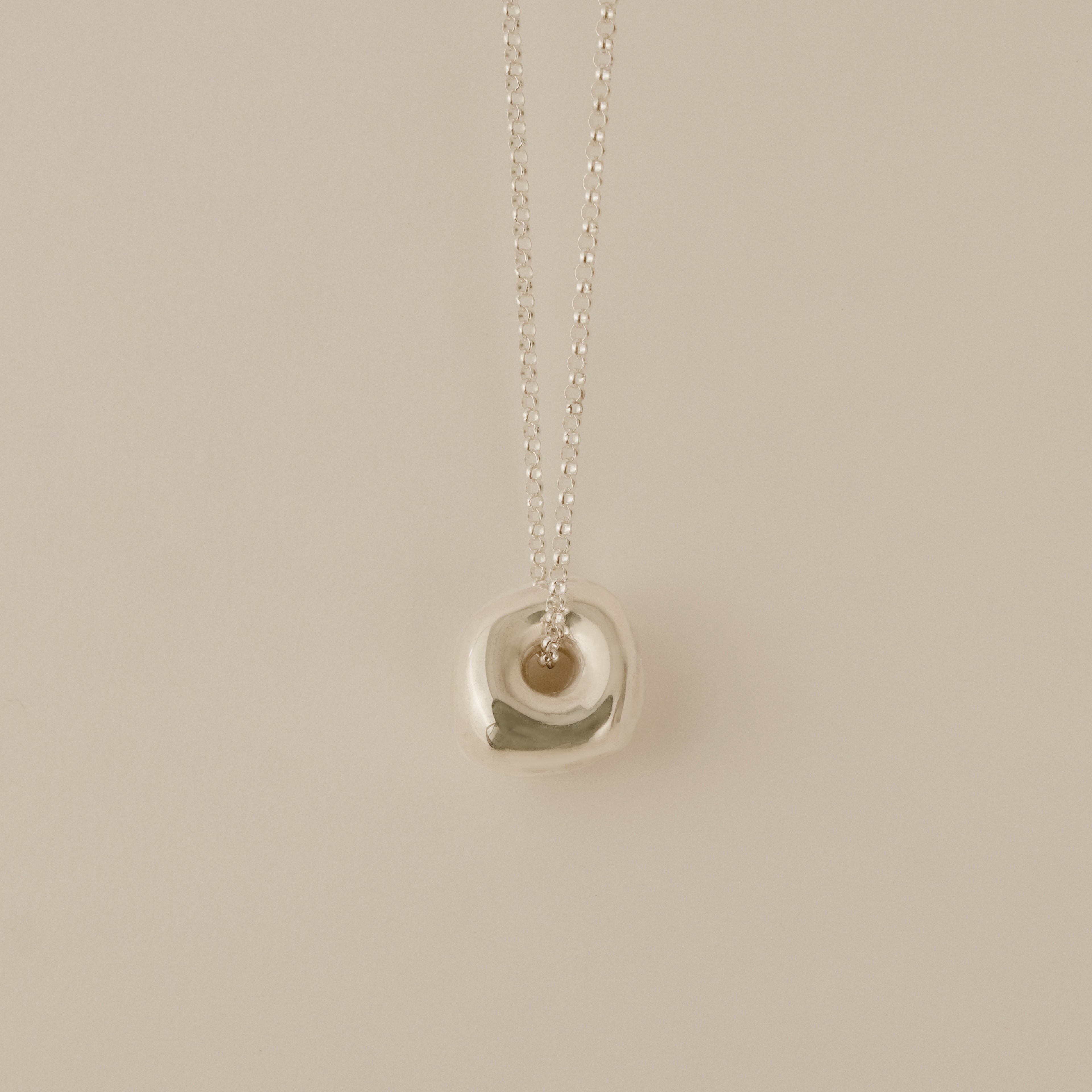 Tunnel Necklace